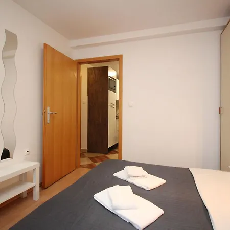 Lejlighed Modern Eingerichtete Fuer 4 Personen Ideal Fuer Famillien Mit Im By Interhome