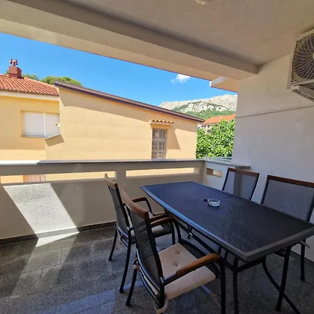 Lejlighed Modern Eingerichtete Fuer 4 Personen Ideal Fuer Famillien Mit Im By Interhome Baška